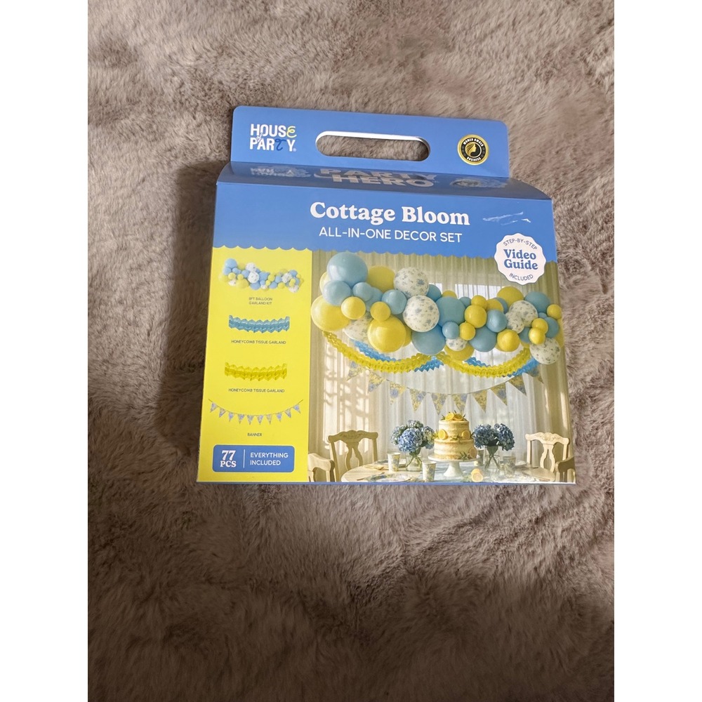 House of Party Cottage Bloom All-In-One Decor Set 77pc Balloon Garland Banner